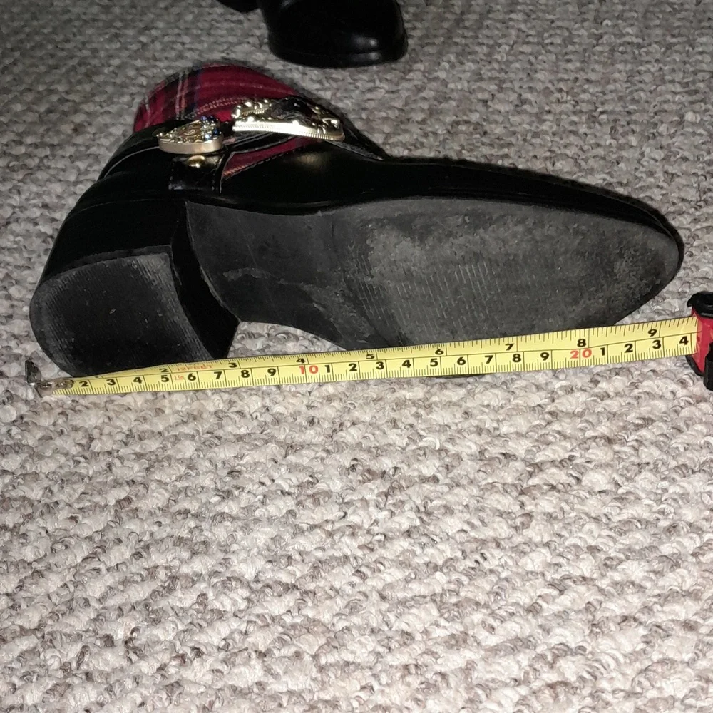 Betsey Johnson - Picture 9 of 9